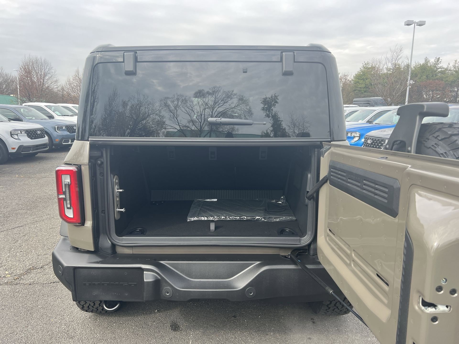 New 2025 Ford Bronco Outer Banks image 25