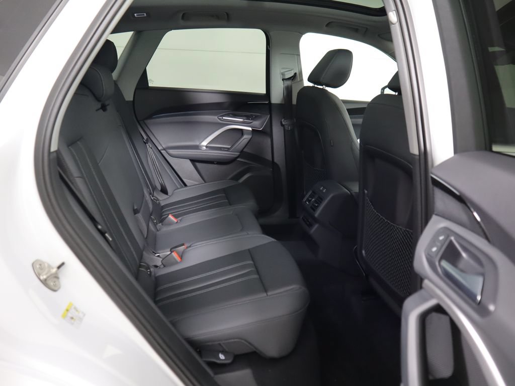 Used 2025 Audi Q5 Premium w/ Convenience Package AWD/4WD image 24