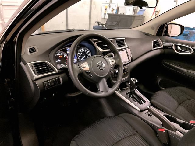 Used 2019 Nissan Sentra SV w/ Special Edition Package FWD image 12