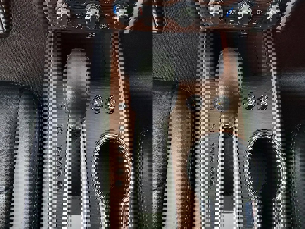 Used 2019 Nissan Pathfinder Platinum w/ Cargo Package image 17