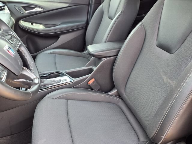 Certified 2025 Buick Encore GX Preferred FWD image 3