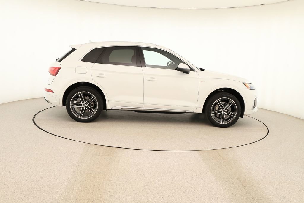 Certified 2022 Audi Q5 e Premium w/ Convenience Package image 7
