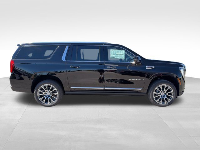 New 2026 GMC Yukon XL Denali w/ Denali Reserve Package AWD/4WD image 8