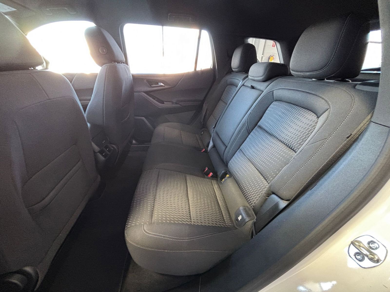 Used 2025 Chevrolet Equinox LT image 27