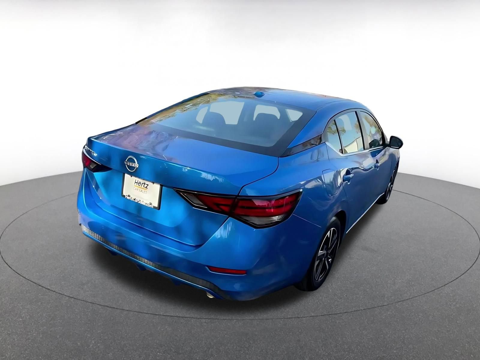 Used 2025 Nissan Sentra SV image 14