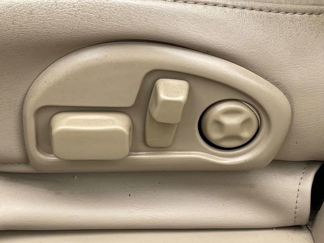 Used 2005 Cadillac De Ville FWD image 17