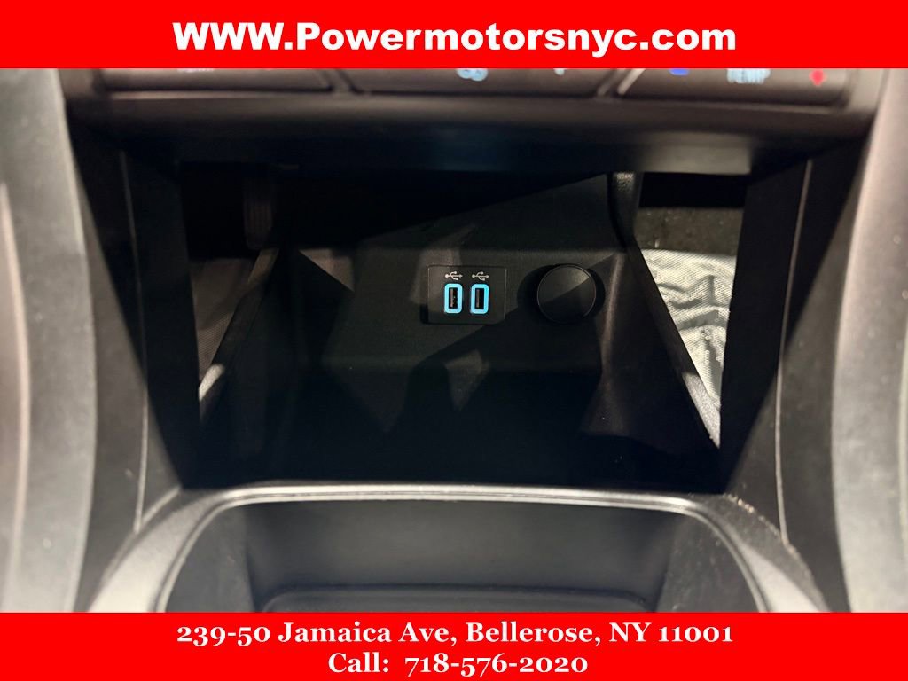 Used 2020 Ford Fusion Titanium image 35