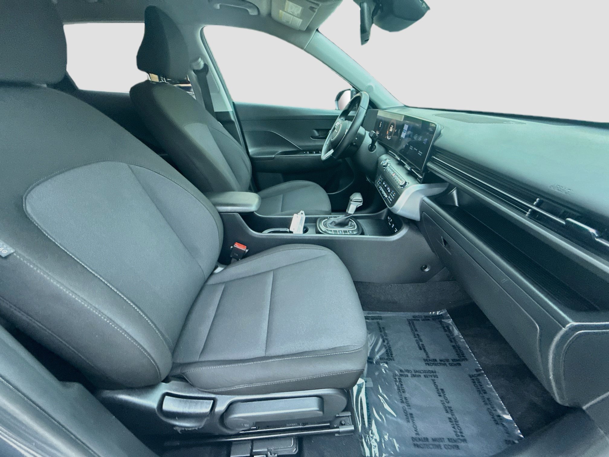 Used 2024 Hyundai Kona SEL FWD image 29