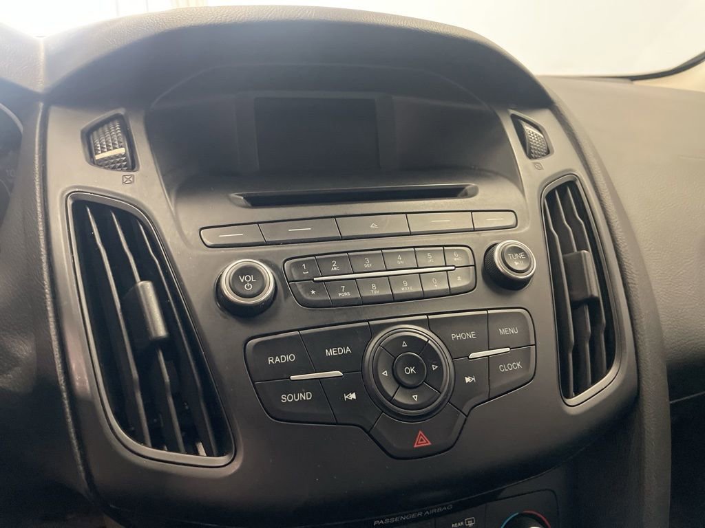 Used 2016 Ford Focus SE image 22