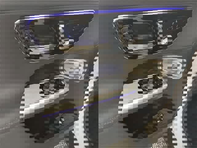 Certified 2026 Mercedes-Benz GLC 300 4MATIC image 17