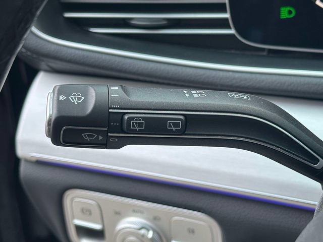 Used 2025 Mercedes-Benz GLS 450 4MATIC image 31