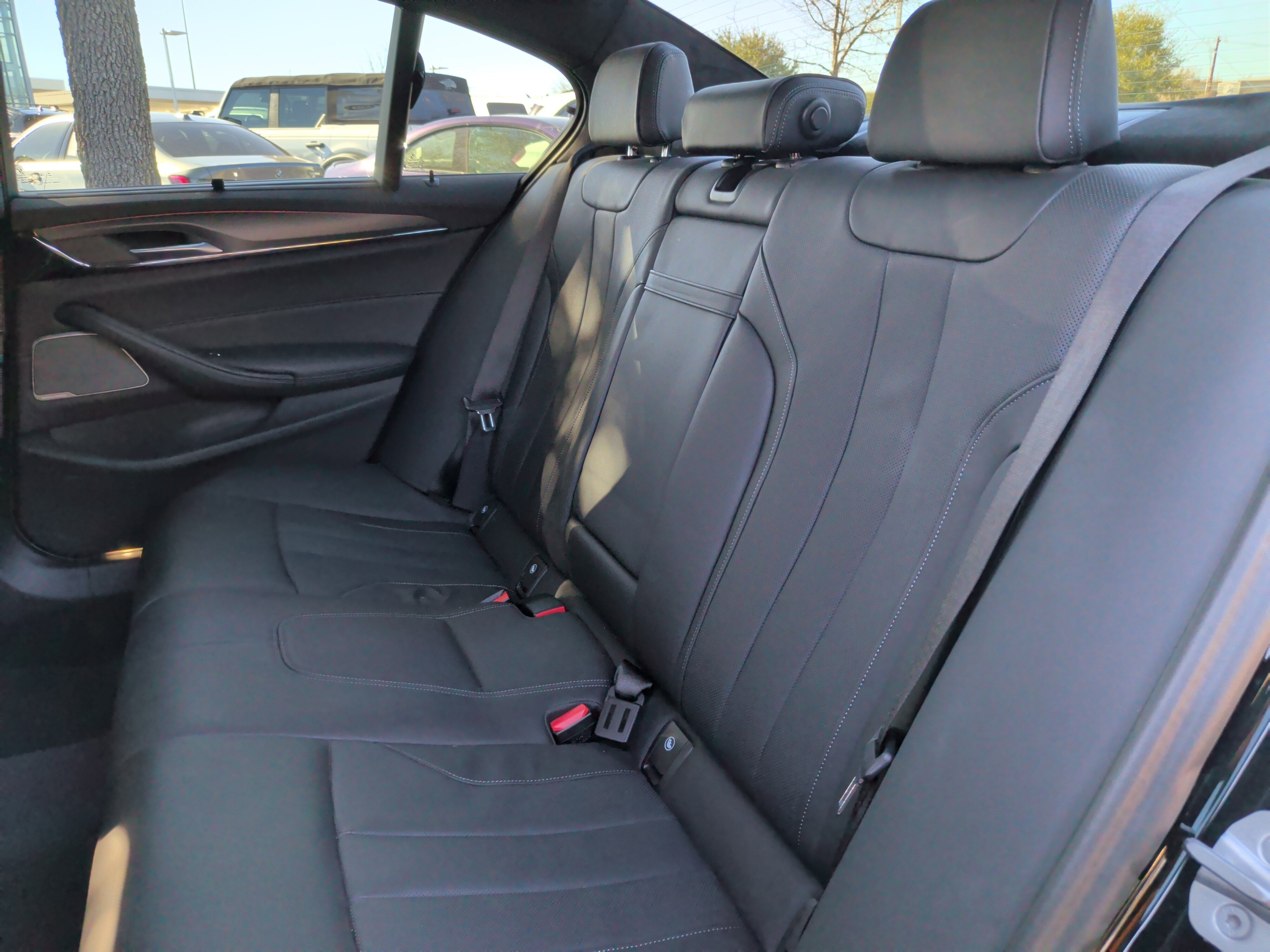 Used 2023 BMW M5 w/ Executive Package image 36