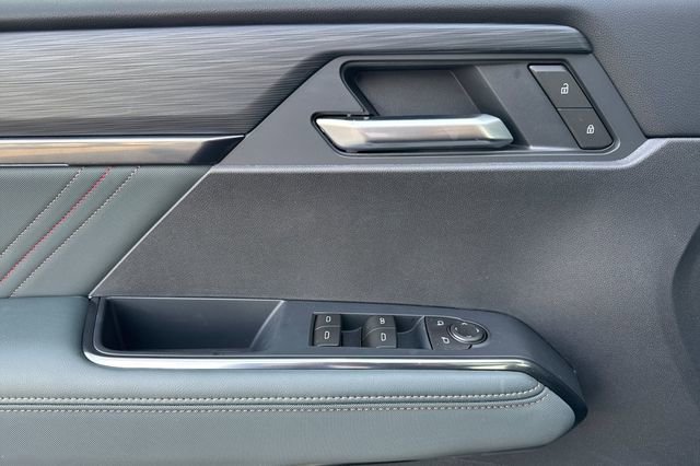 New 2026 GMC Acadia AT4 w/ Luxury Package image 11