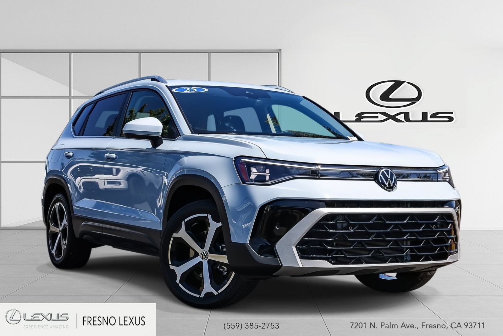 Used 2025 Volkswagen Taos SEL AWD/4WD image 1