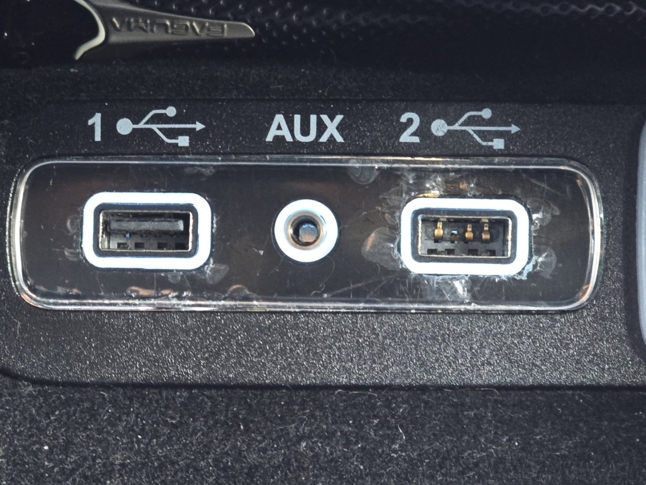 Used 2021 Jeep Grand Cherokee Laredo image 8