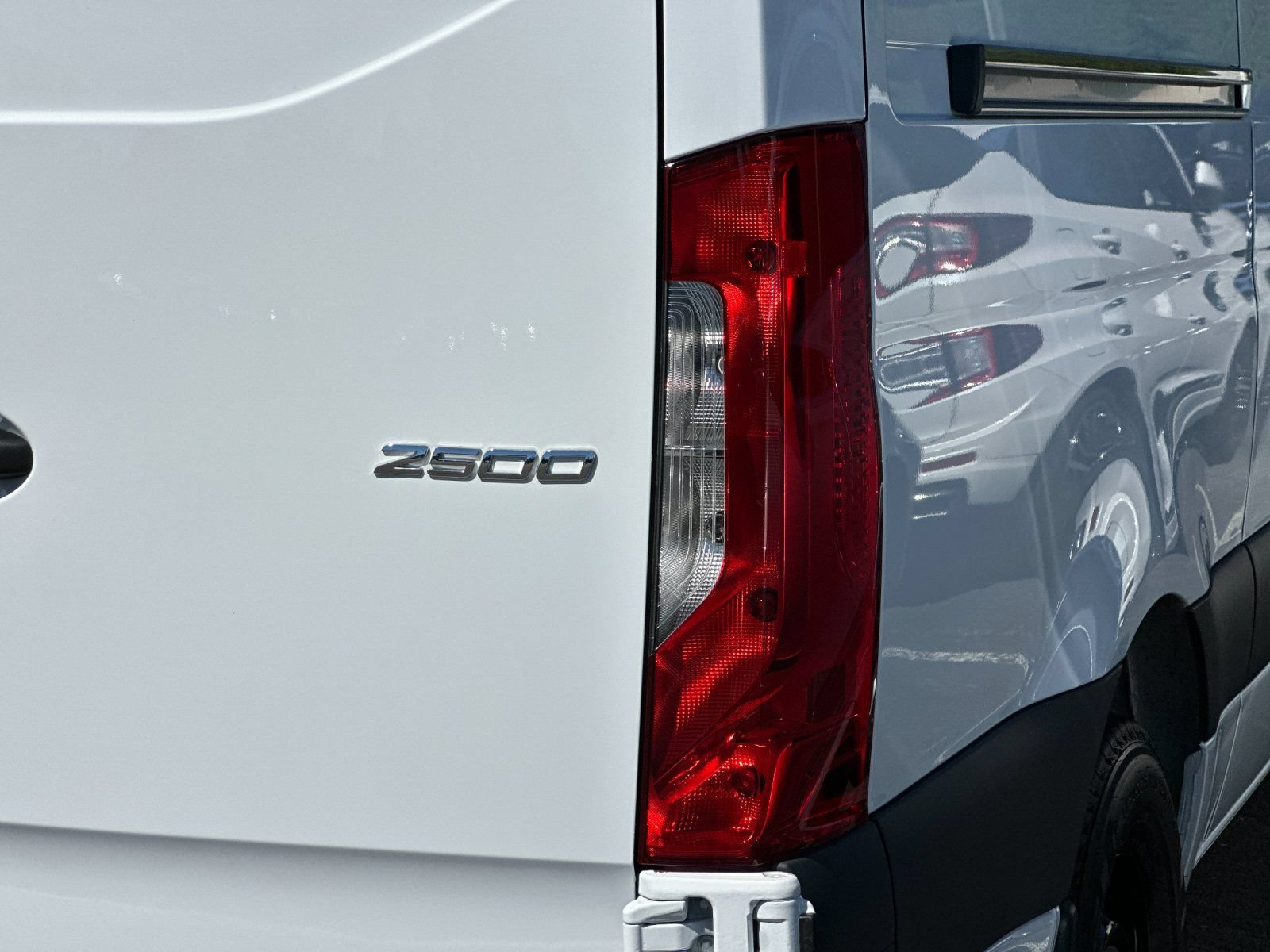 New 2025 Mercedes-Benz Sprinter 2500 image 25