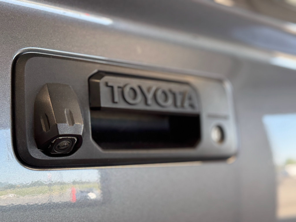 Used 2021 Toyota Tundra SR5 AWD/4WD image 33