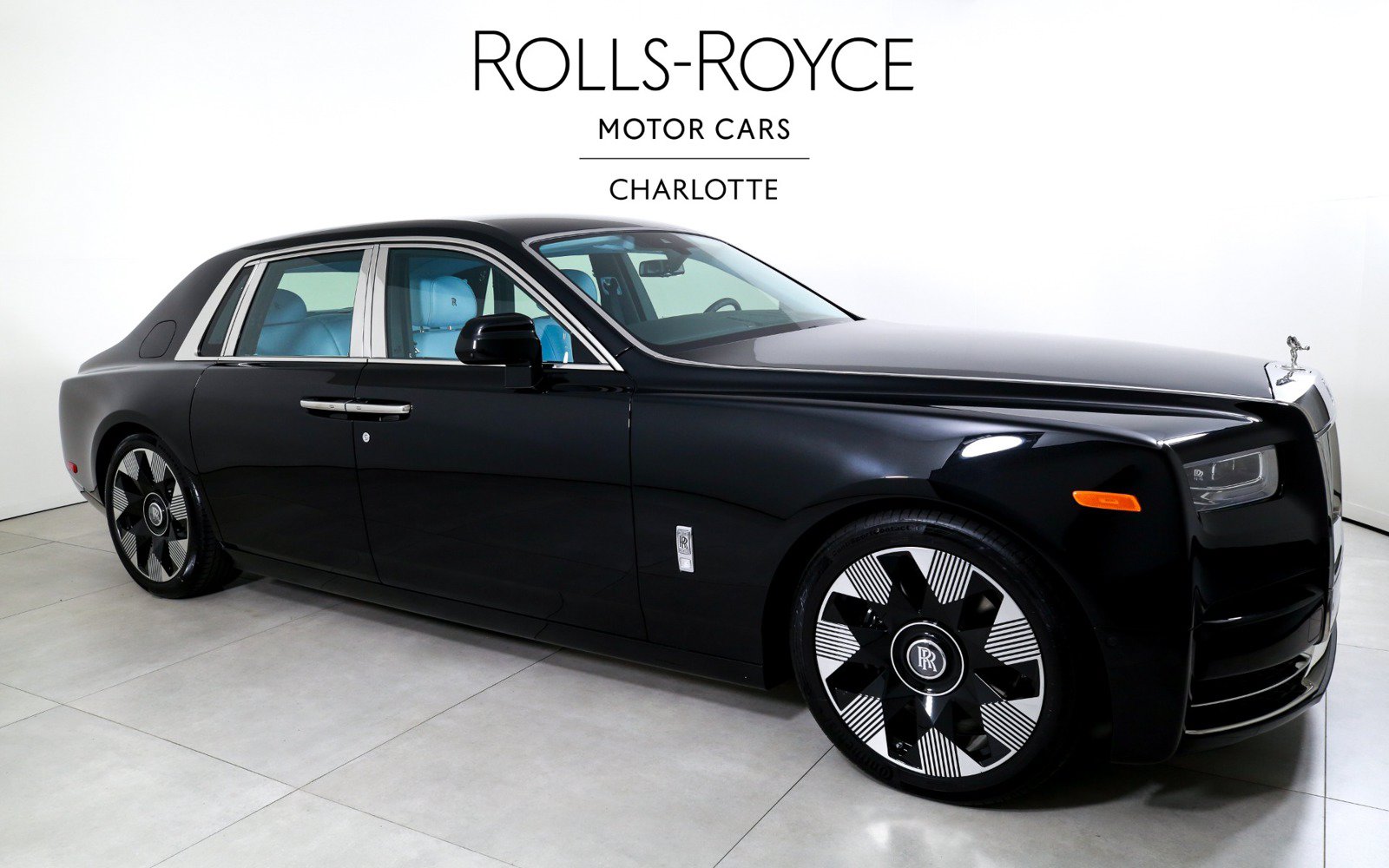 New 2027 Rolls-Royce Phantom Sedan RWD image 5