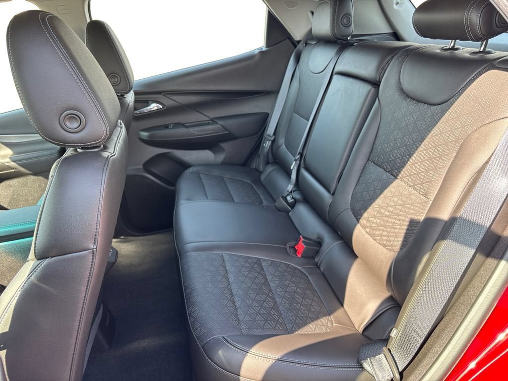 Certified 2022 Chevrolet Bolt LT w/ Infotainment Package FWD image 16