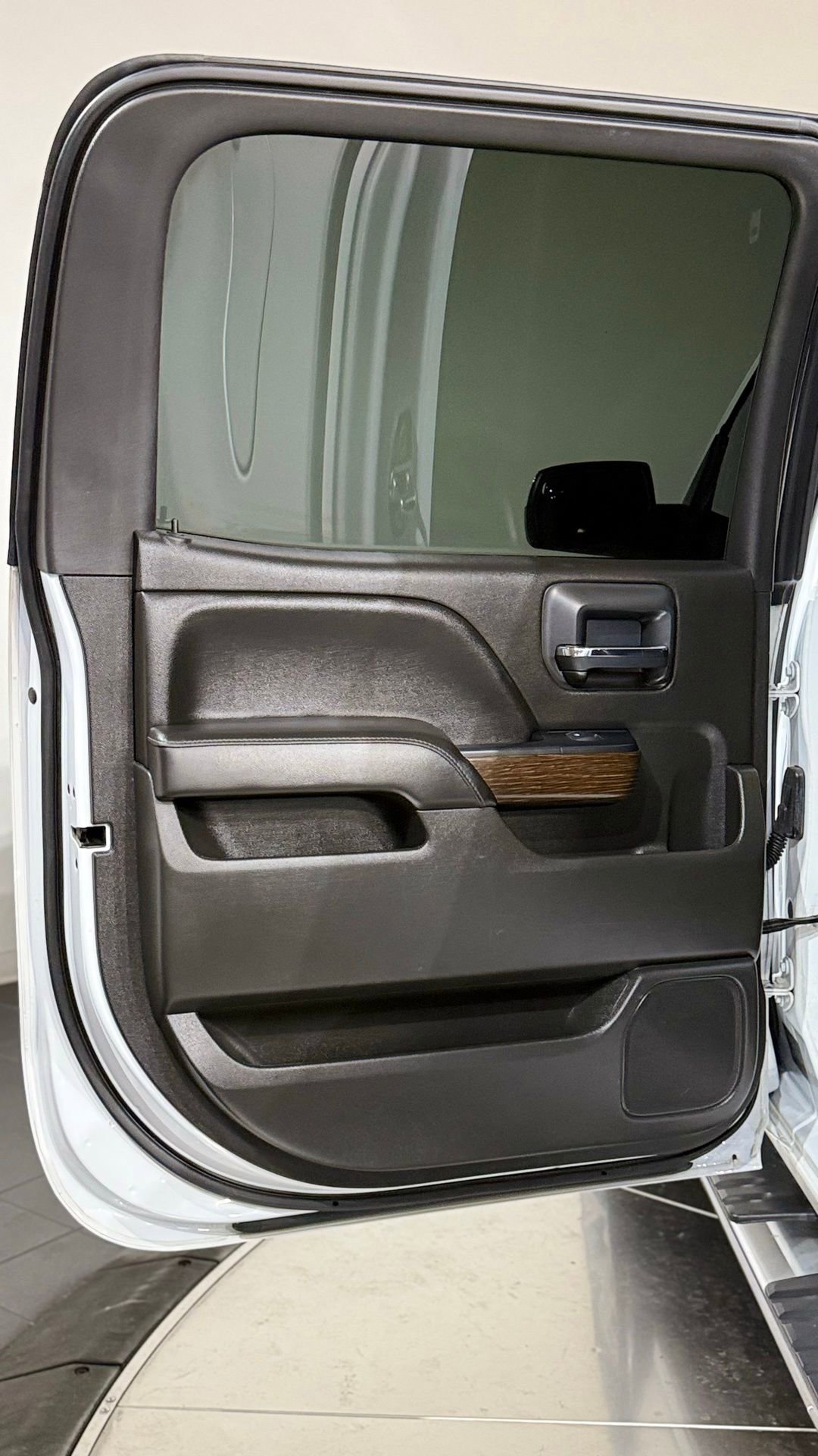 Used 2018 GMC Sierra 1500 Denali image 38