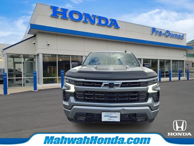 Used 2024 Chevrolet Silverado 1500 RST w/ Rally Edition AWD/4WD image 2
