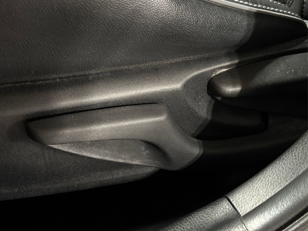 Used 2016 Toyota Corolla S image 36