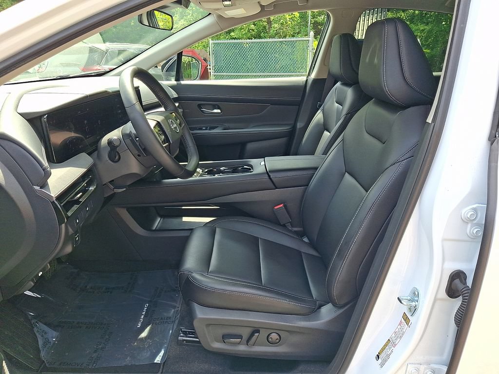 Certified 2025 Nissan Murano SV AWD/4WD image 15