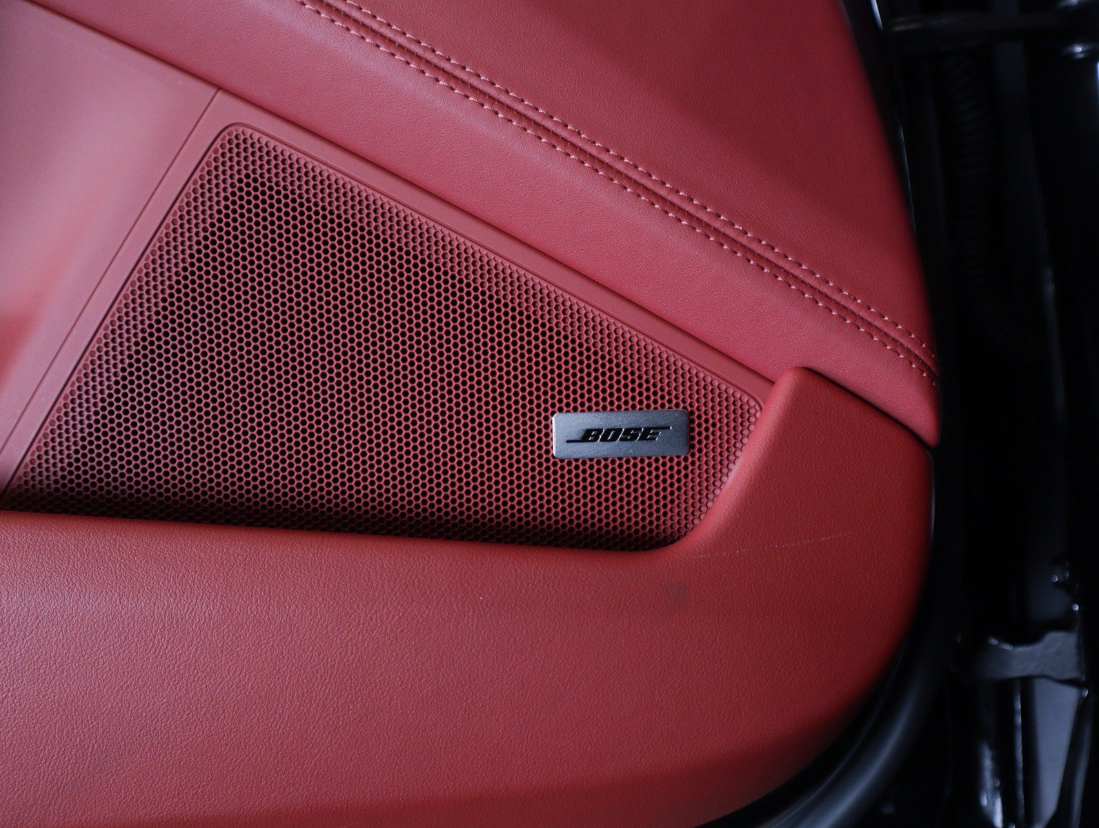 Certified 2025 Porsche 911 Carrera RWD image 27