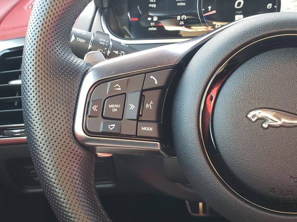 Used 2023 Jaguar F-TYPE R image 21