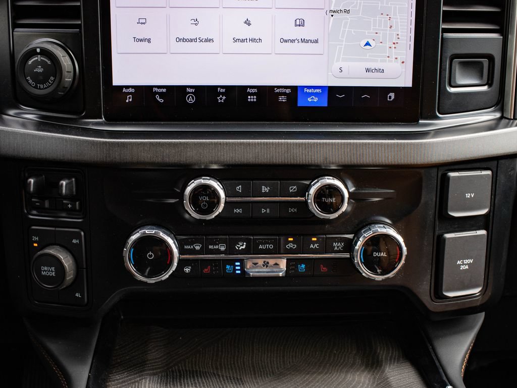 Used 2023 Ford F350 Platinum AWD/4WD image 37