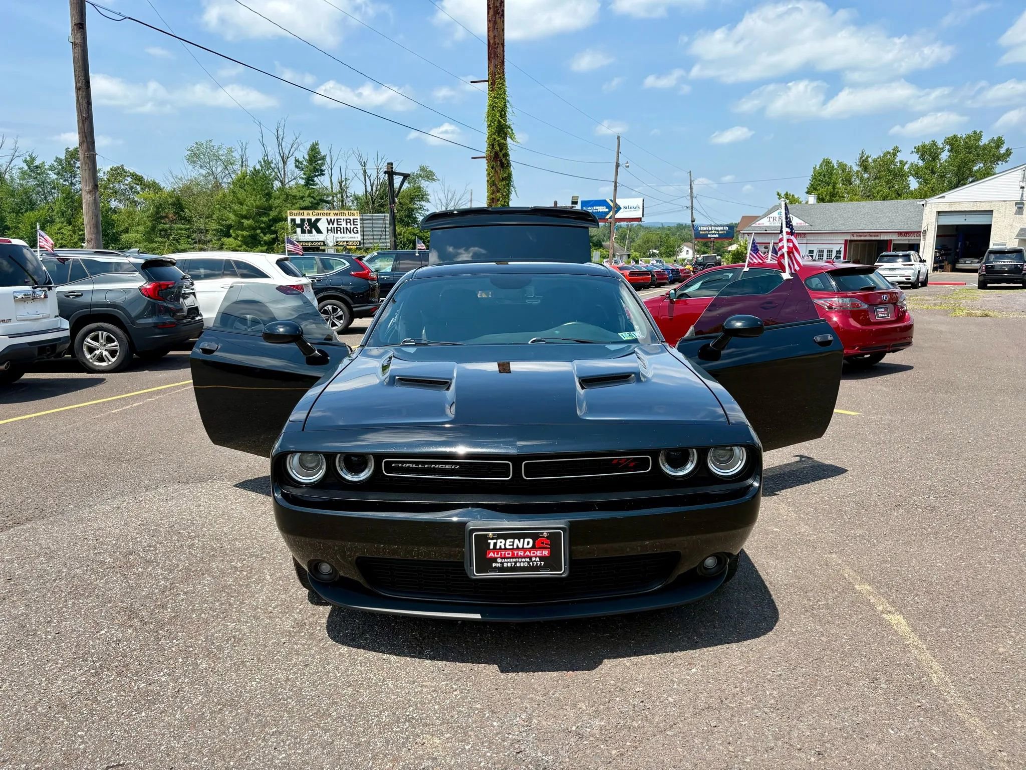 Used 2018 Dodge Challenger R/T w/ Sound Group RWD image 10