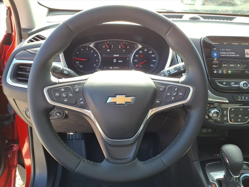Used 2023 Chevrolet Equinox Premier image 24
