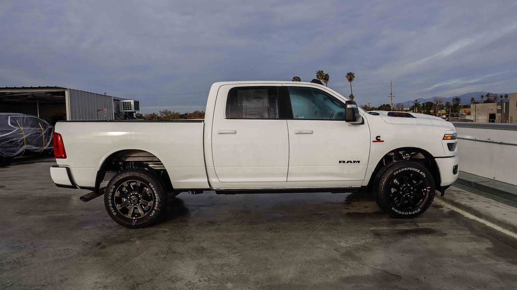 New 2026 RAM 2500 Laramie AWD/4WD image 13