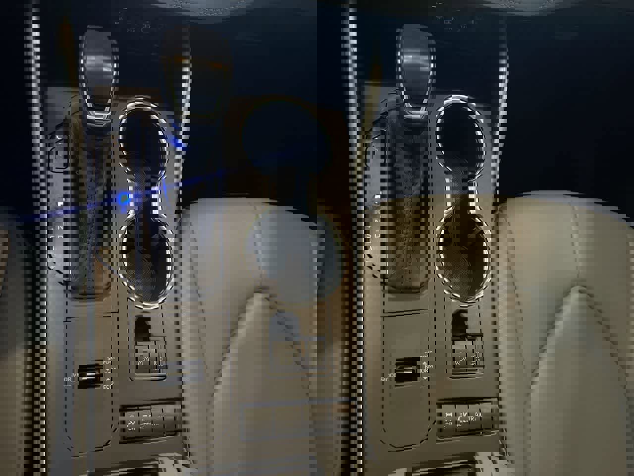 Used 2020 Toyota Highlander XLE image 20