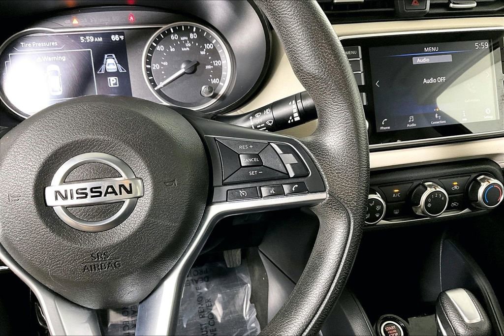 Used 2021 Nissan Versa SV image 19