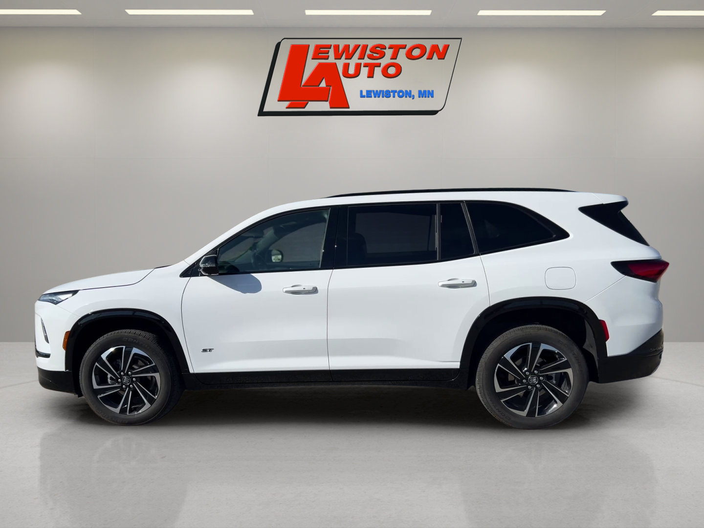 Certified 2026 Buick Enclave Sport Touring AWD/4WD image 2