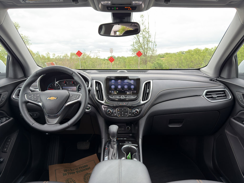 Used 2024 Chevrolet Equinox Premier AWD/4WD image 19