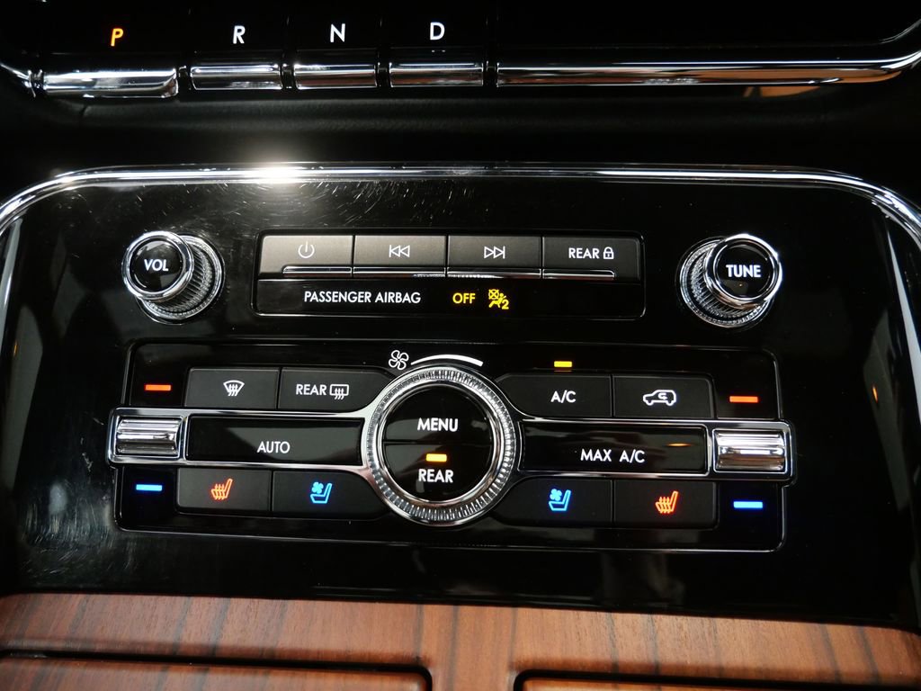 Used 2020 Lincoln Navigator Reserve w/ Luxury Package image 21