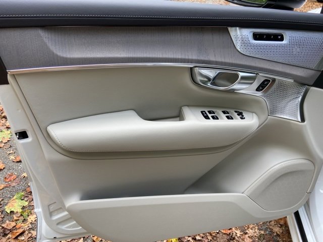 New 2026 Volvo XC90 B6 Ultra image 12