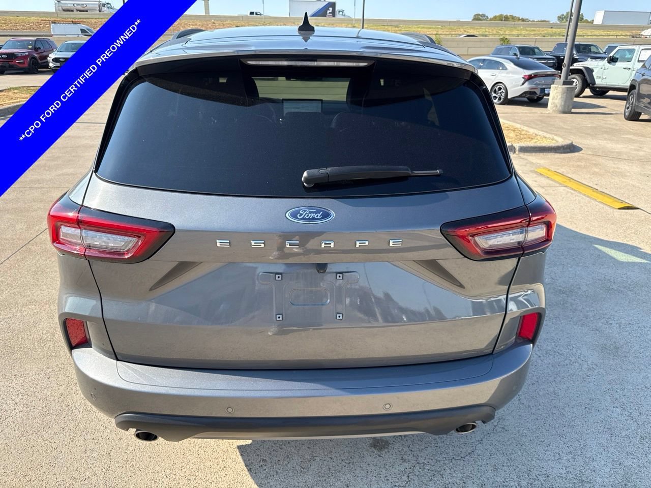 Used 2024 Ford Escape ST-Line w/ Tech Pack #1 FWD image 9
