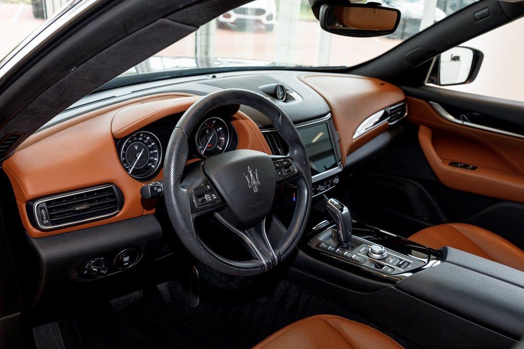Certified 2022 Maserati Levante GT image 23