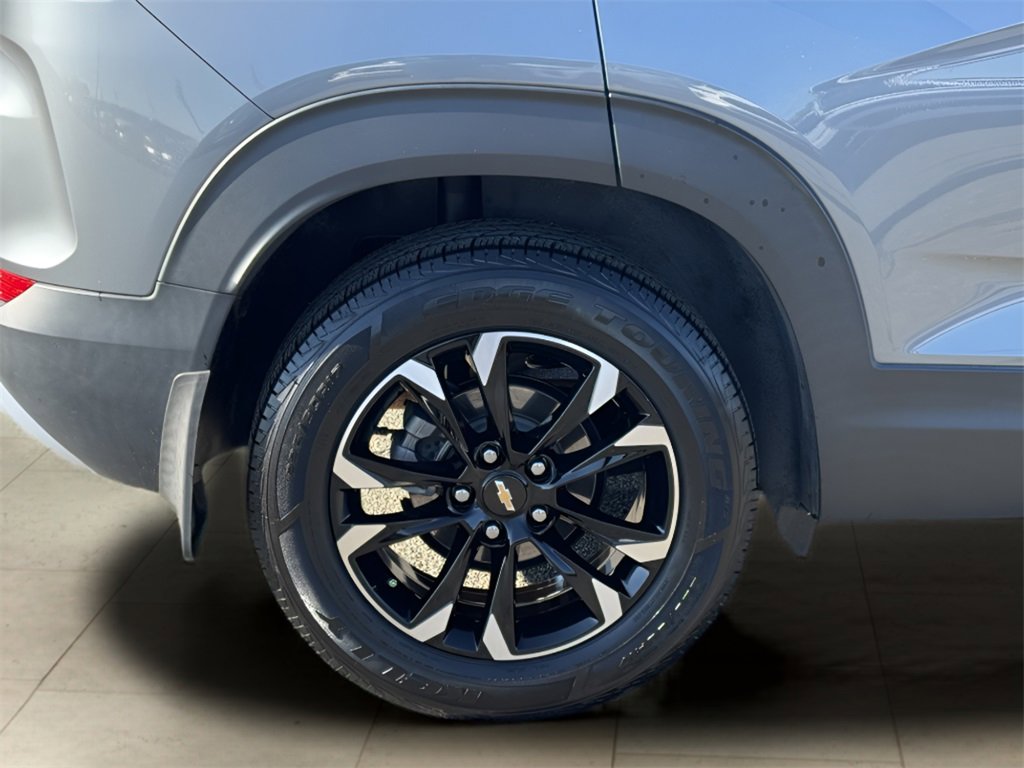 Used 2021 Chevrolet TrailBlazer LT w/ Convenience Package image 42