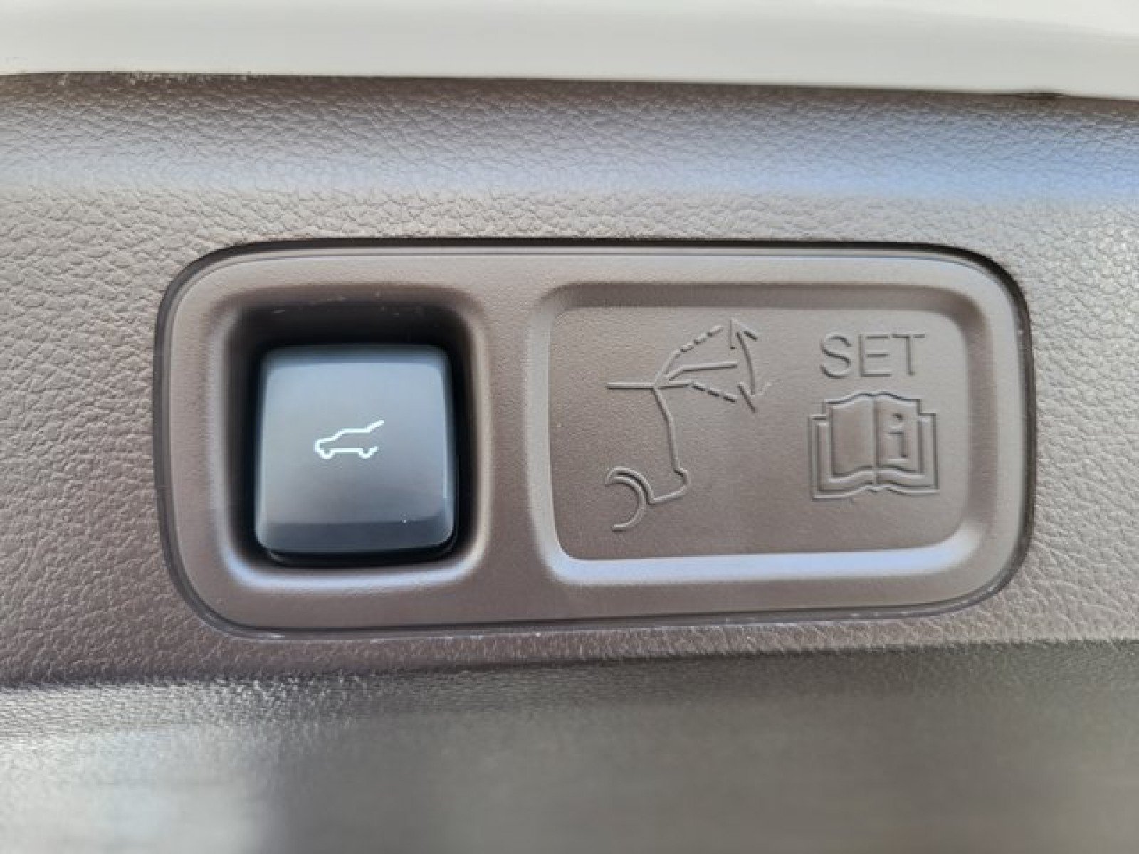 Certified 2024 Ford Expedition Max King Ranch AWD/4WD image 8