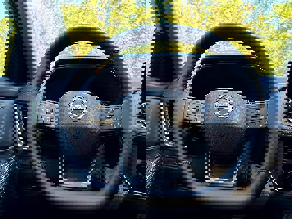 New 2026 Nissan Rogue SV image 15