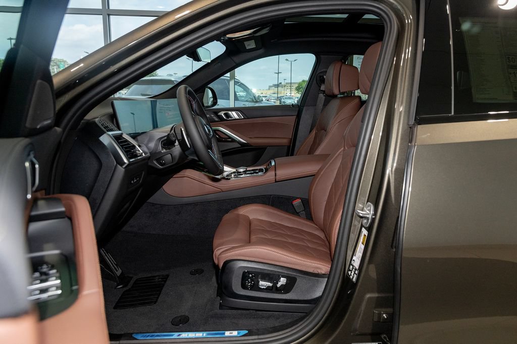 New 2027 BMW X6 M60i w/ Climate Comfort Package AWD/4WD image 16