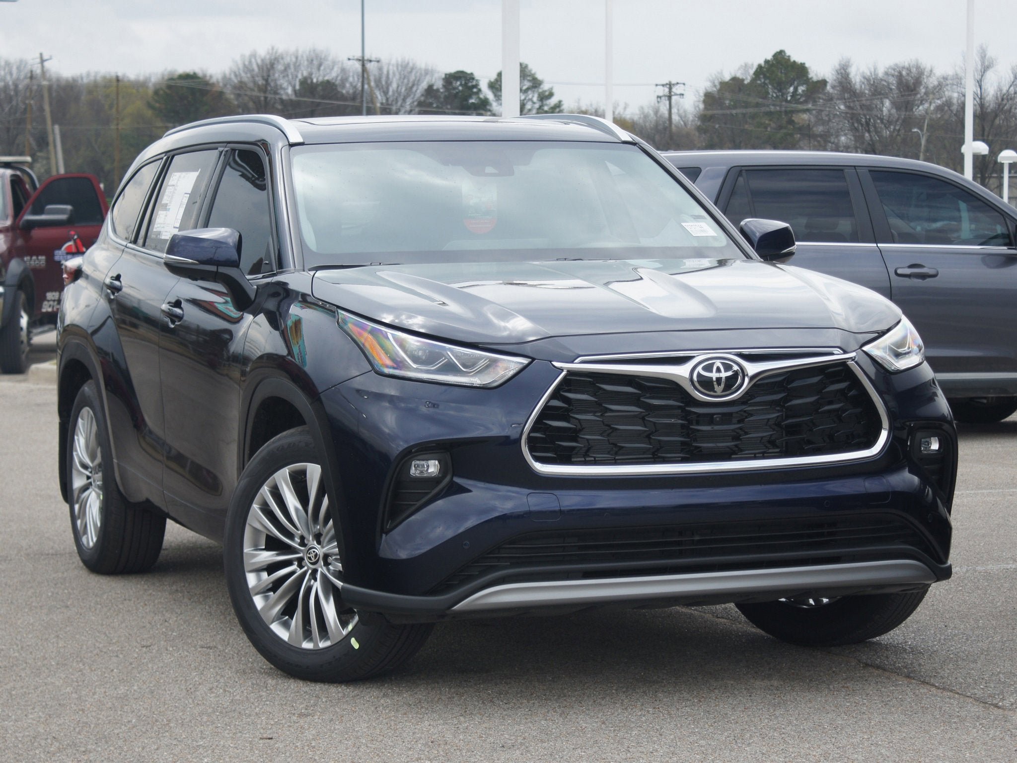 Used 2026 Toyota Highlander Platinum AWD/4WD image 31