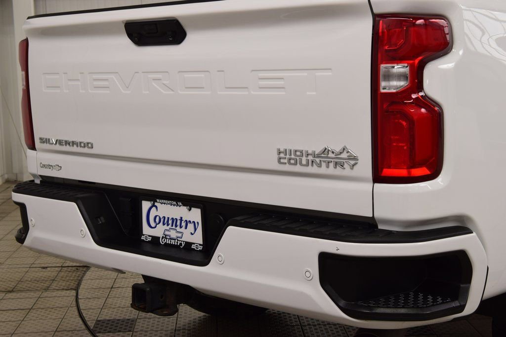 Used 2024 Chevrolet Silverado 3500 High Country w/ Technology Package AWD/4WD image 23