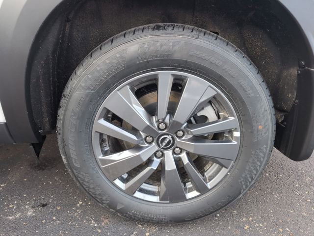 New 2025 Nissan Pathfinder SV w/ Black Appearance Package image 24