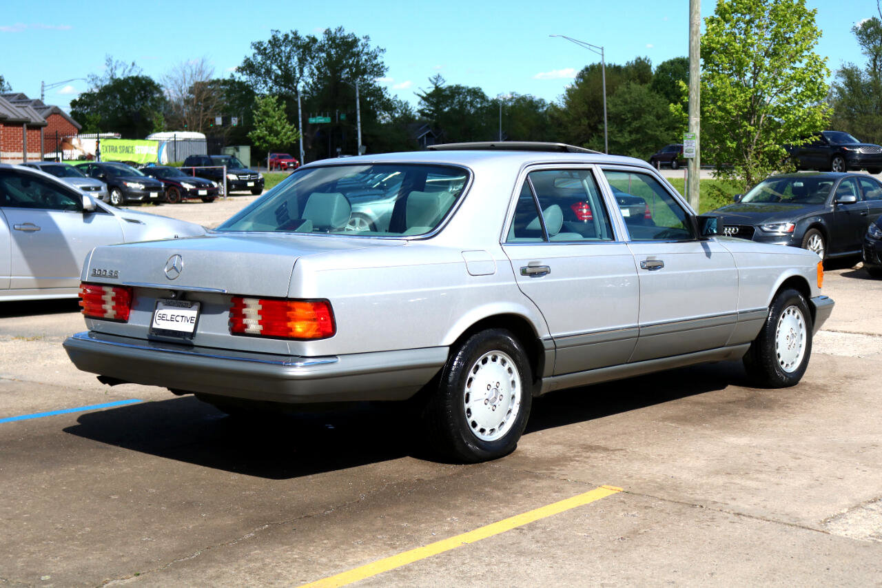 Used 1990 Mercedes-Benz 300 SE image 6