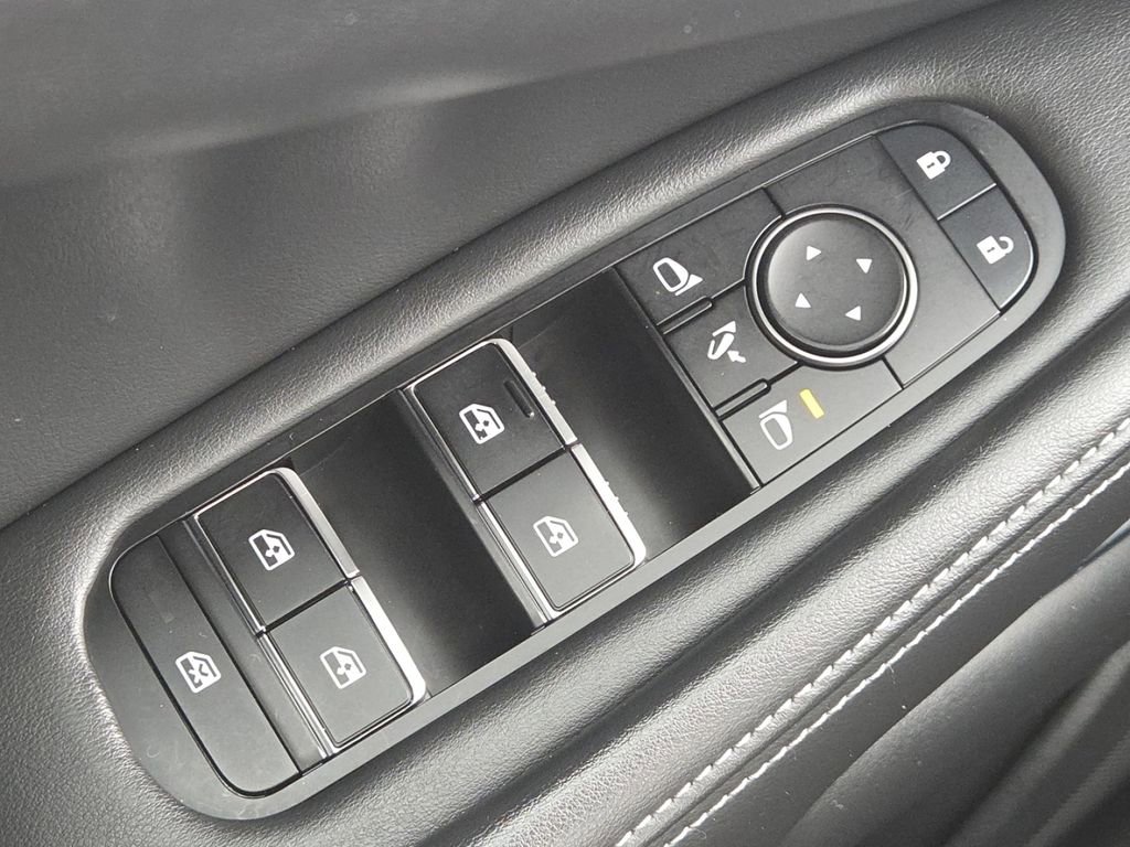 Used 2023 INFINITI QX60 Sensory w/ Cargo Package image 17